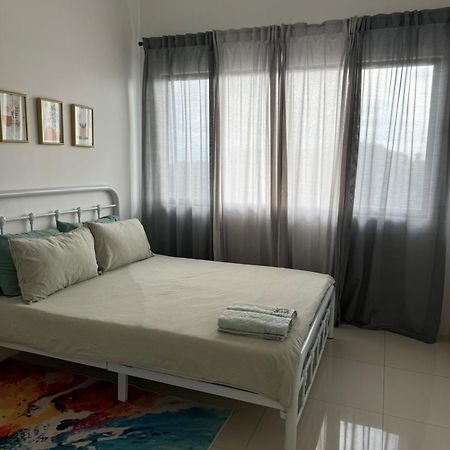 קואלה טרנגאנו Bunga Homestay Sea View מראה חיצוני תמונה